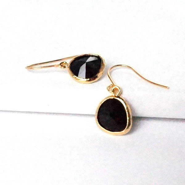 Short Glass Briolette Earrings - Gold
